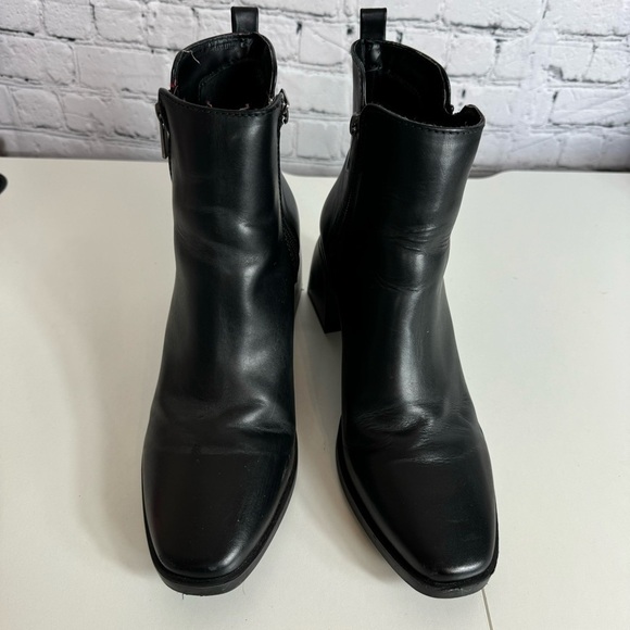 Anne Klein Black leather size 9 wide block heel side zip mid calf booties - Picture 3 of 12